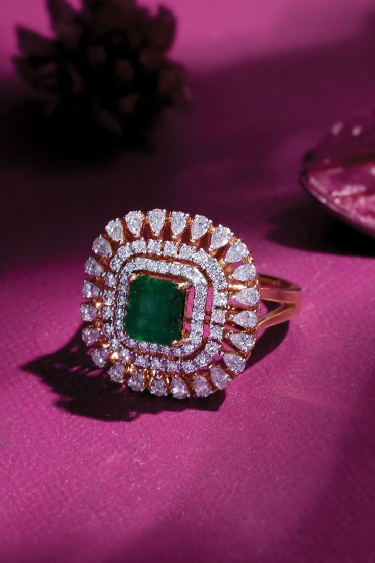 Emerald Gold Ring